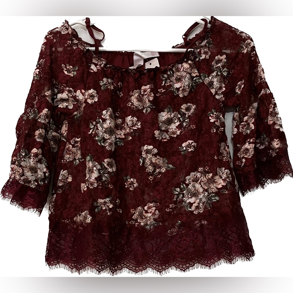 1/2 sleeve burgundy blouse